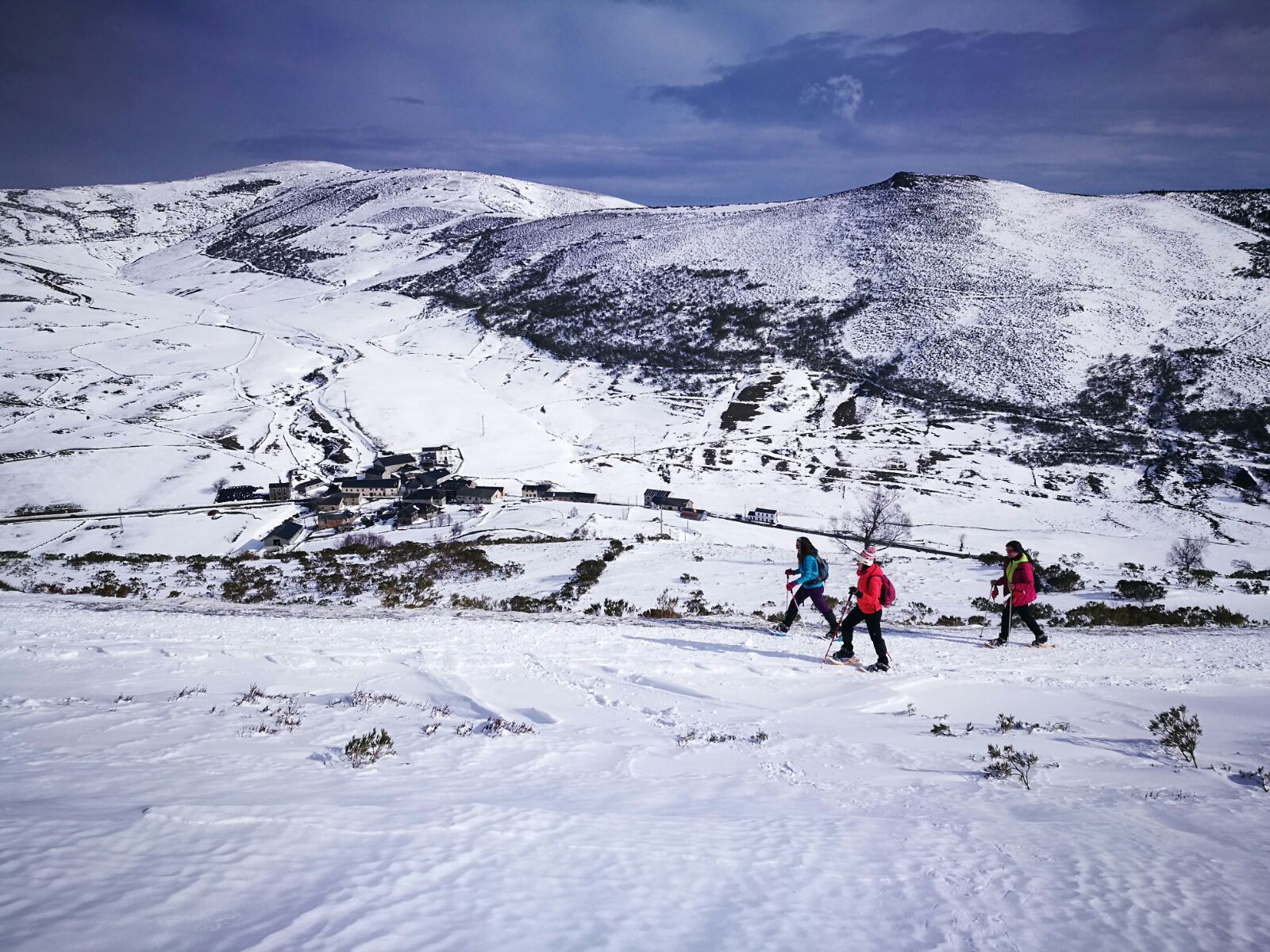 Raquetas De Nieve 3 | Narcea Tours | Turismo Narcea Asturias Raquetas De Nieve 04 Narcea Tours